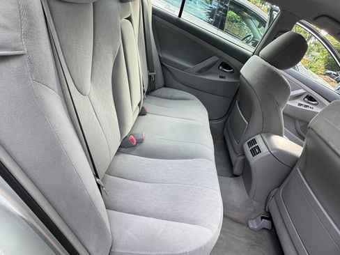 Used 2010 Toyota Camry Hybrid image 13