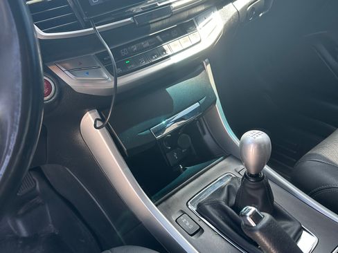 Used 2015 Honda Accord EX-L image 11