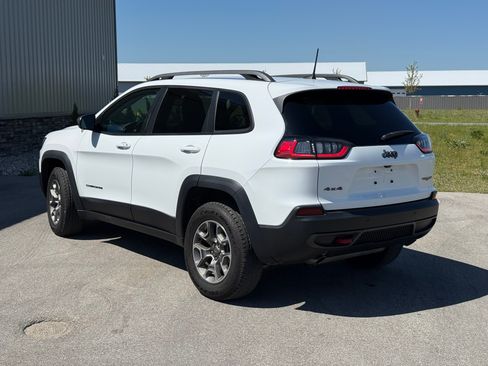 Used 2020 Jeep Cherokee Trailhawk w/ Cold Weather Group AWD/4WD image 8