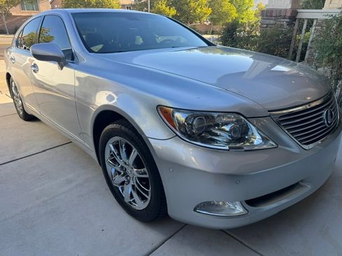 Used 2009 Lexus LS 460 RWD image 9