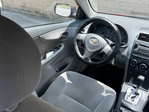 Used 2010 Toyota Corolla LE FWD image 13
