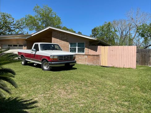 Used 1995 Ford F150 2WD Regular Cab image 2