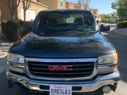 Used 2003 GMC Sierra 1500 SLE w/ Professional Package