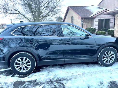 Used 2018 MAZDA CX-9 Touring w/ Touring Premium Package image 5