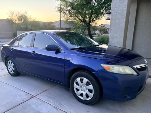 Used 2010 Toyota Camry Hybrid FWD image 1