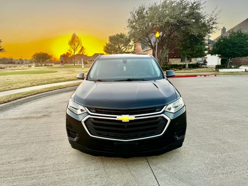 Used 2019 Chevrolet Traverse LS image 9