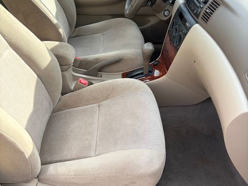 Used 2006 Toyota Corolla LE image 11