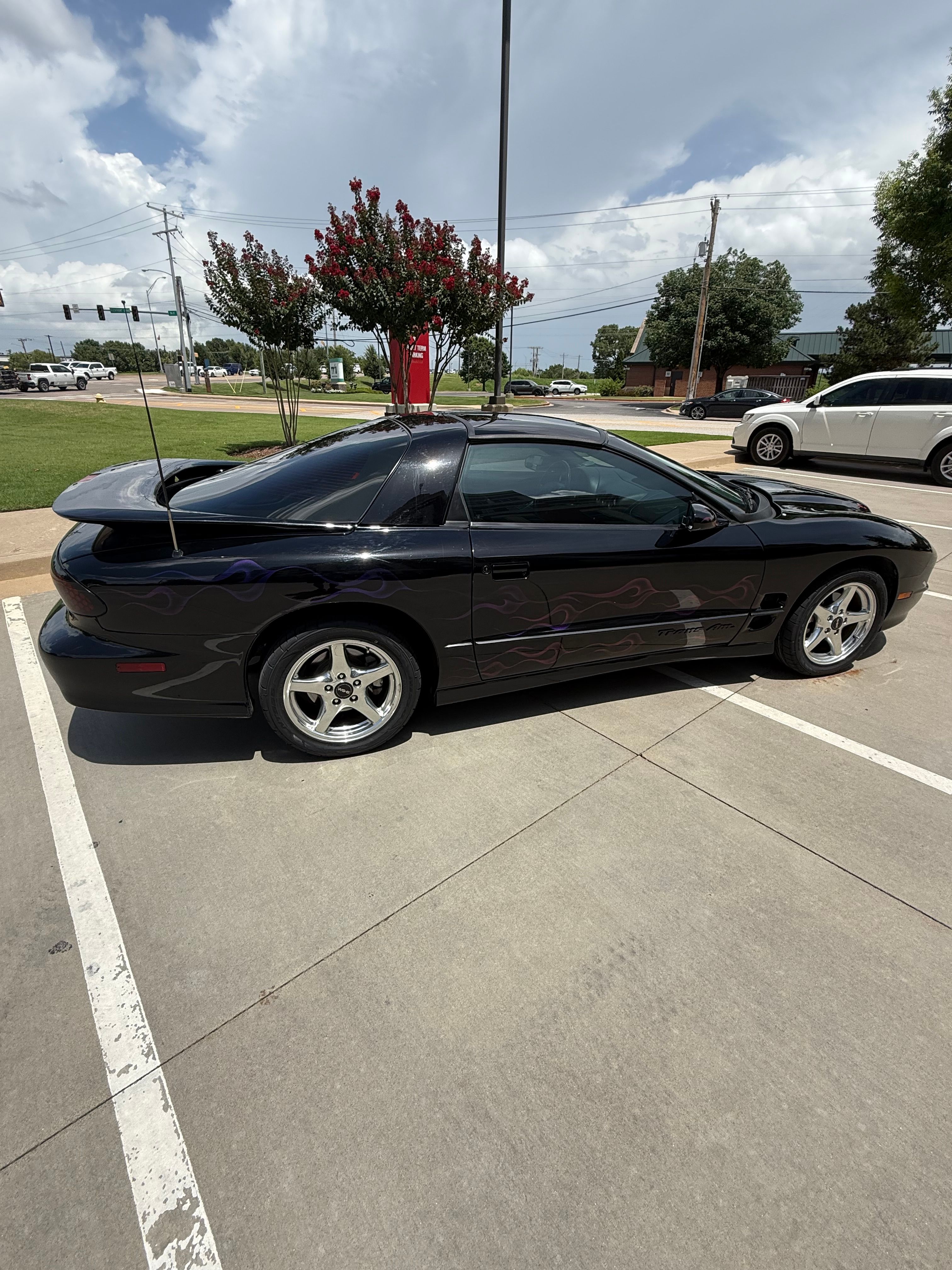 Used 2000 Pontiac Firebird Formula RWD image 2