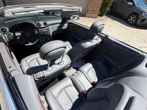 Used 2007 Mercedes-Benz CLK 350 Cabriolet image 8