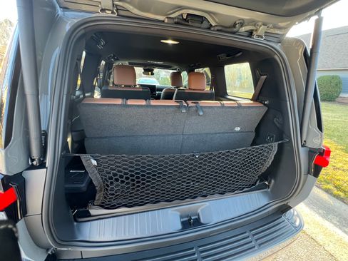 Used 2025 Lexus GX 550 w/ Accessory Package (2T) image 17