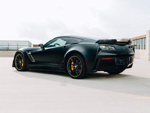 Used 2016 Chevrolet Corvette Z06 w/ C7.r Special Edition RWD image 23