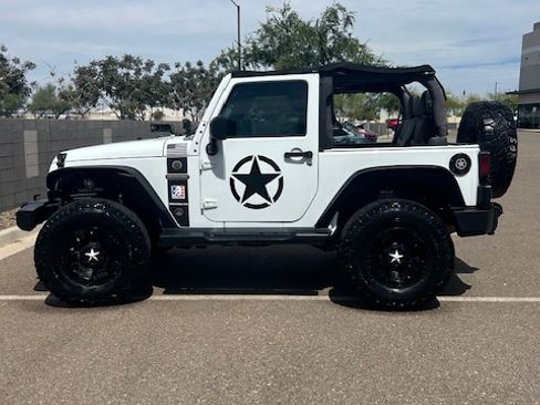 Used 2017 Jeep Wrangler Sport image 1