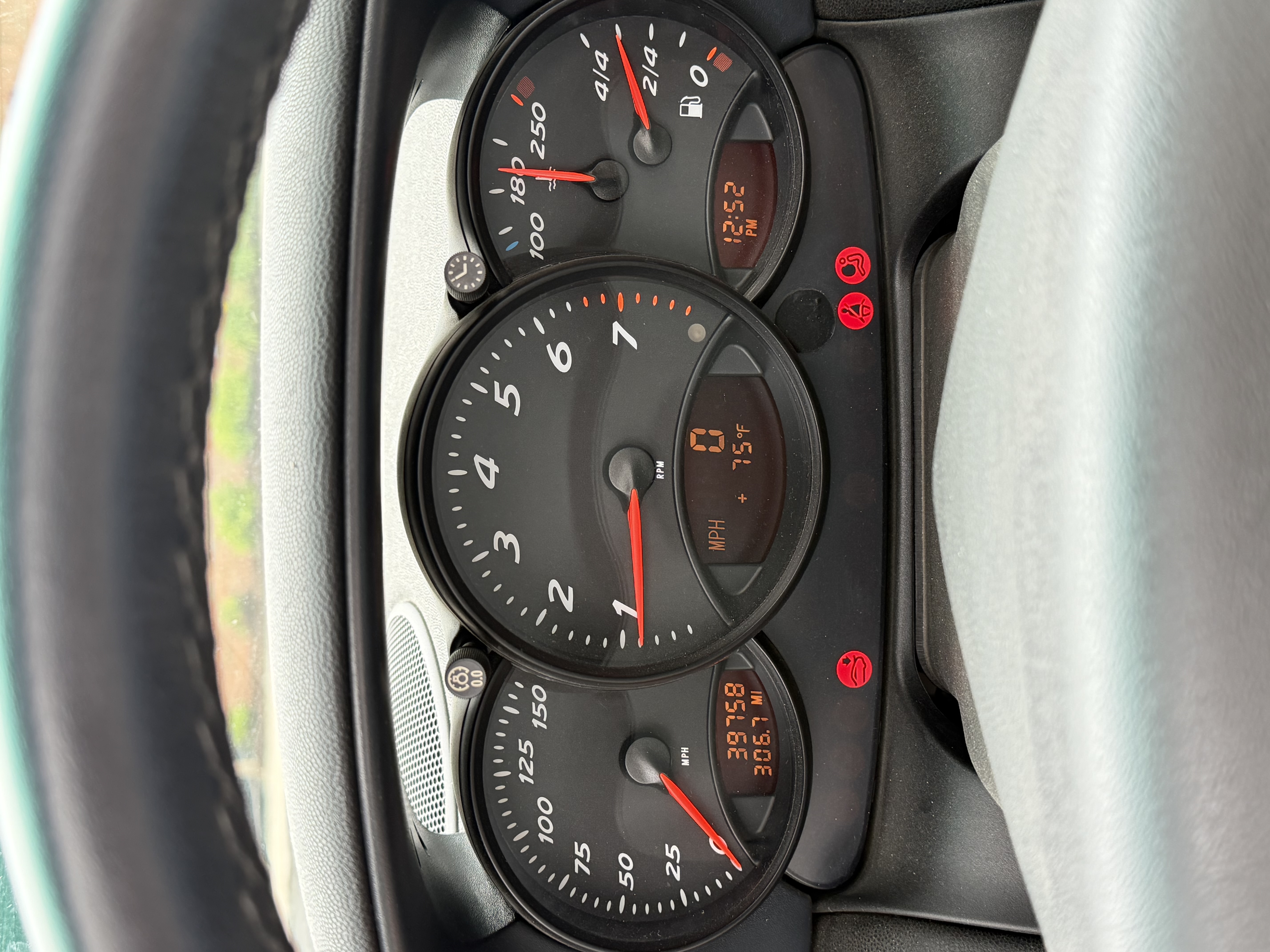 Used 1999 Porsche Boxster RWD image 12