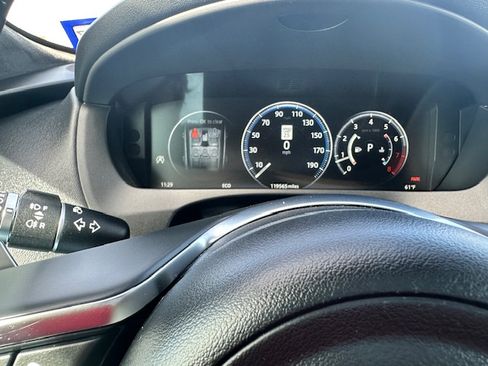 Used 2018 Jaguar F-PACE S image 8