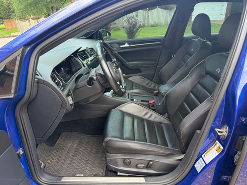 Used 2018 Volkswagen Golf 4-Door AWD/4WD image 5