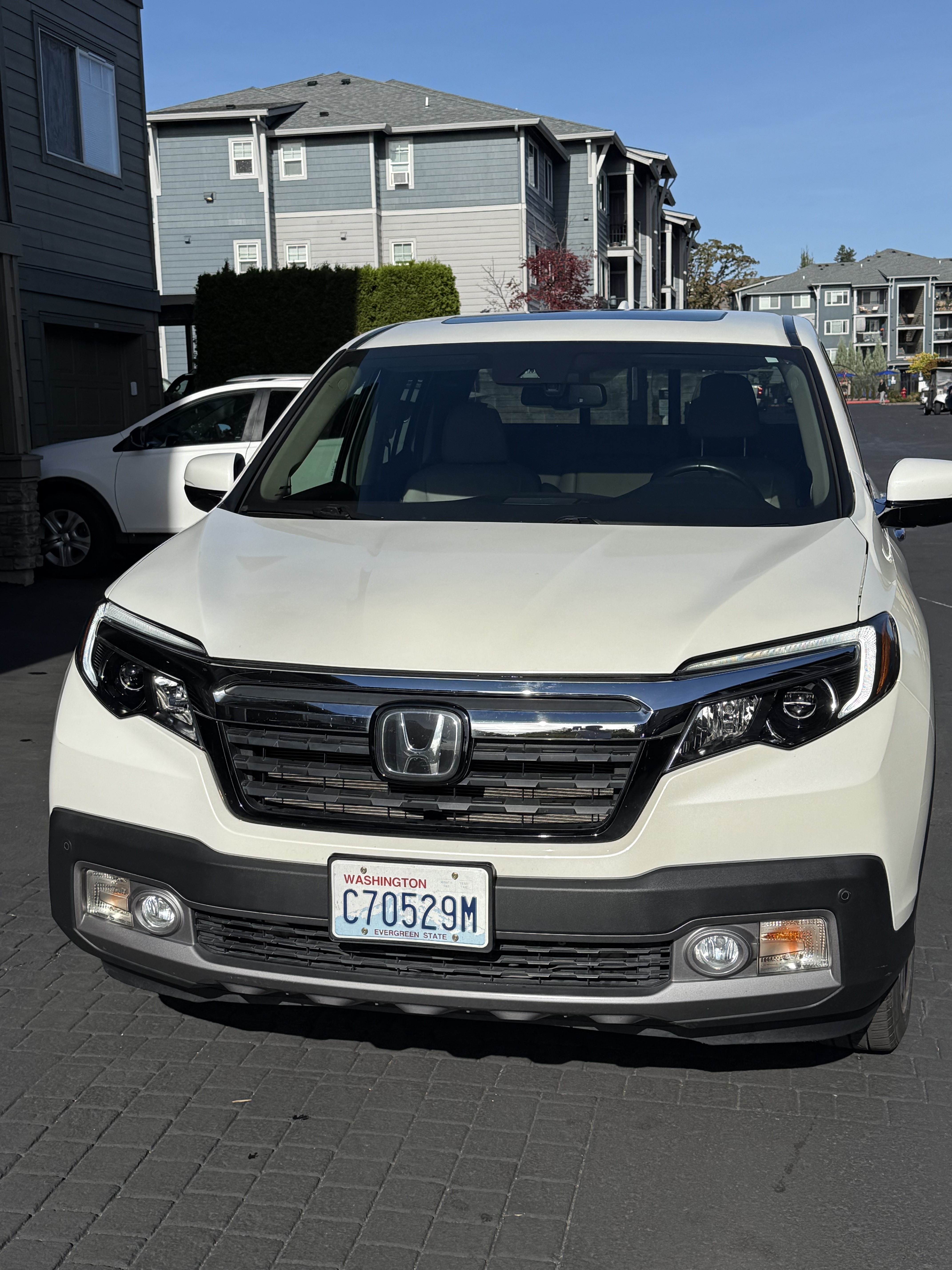 Used 2017 Honda Ridgeline RTL-E image 2