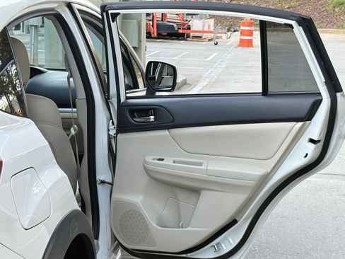 Used 2013 Subaru Crosstrek 2.0i Premium image 31