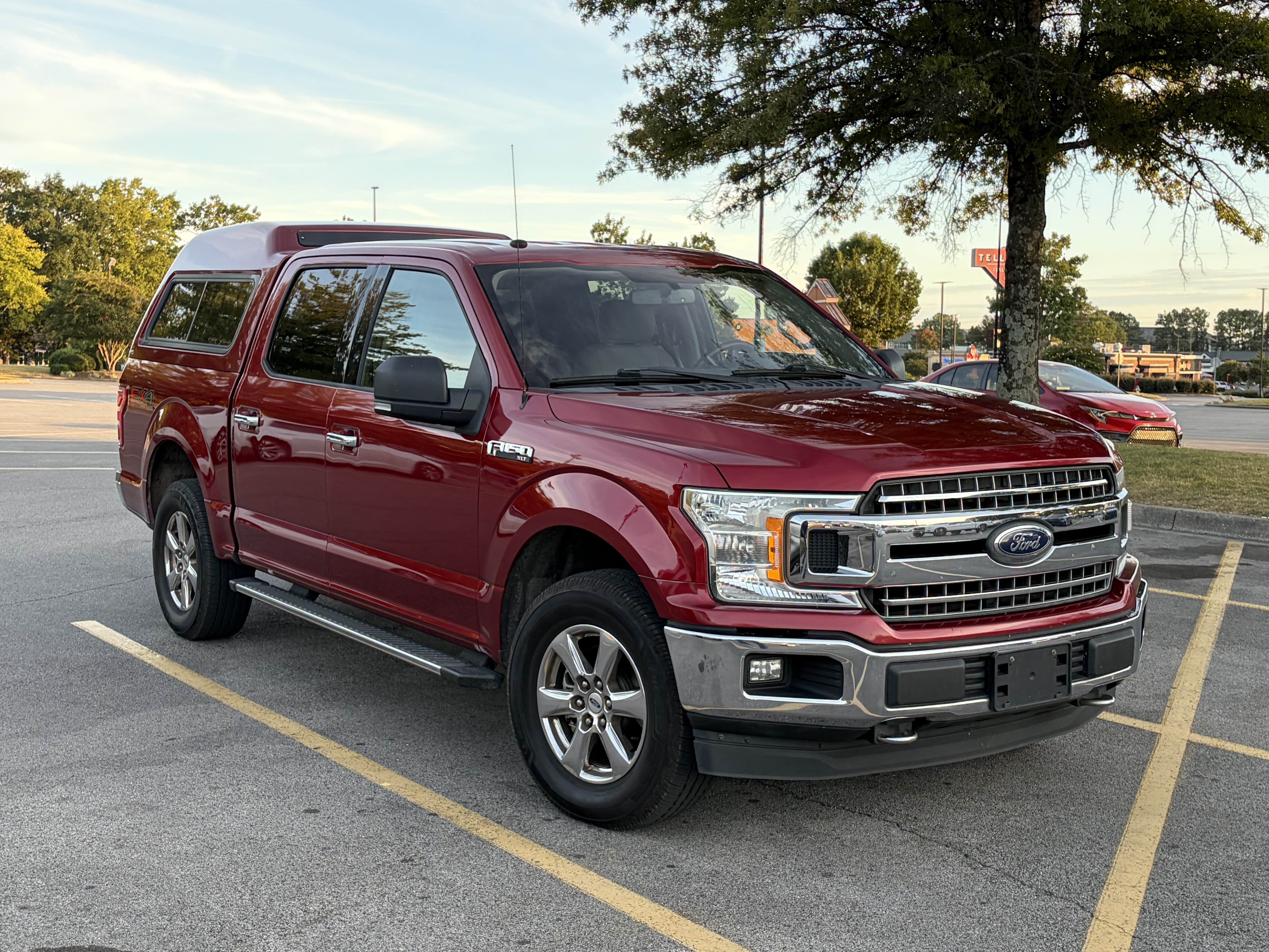 Used 2018 Ford F150 XLT w/ Equipment Group 302A Luxury AWD/4WD image 4