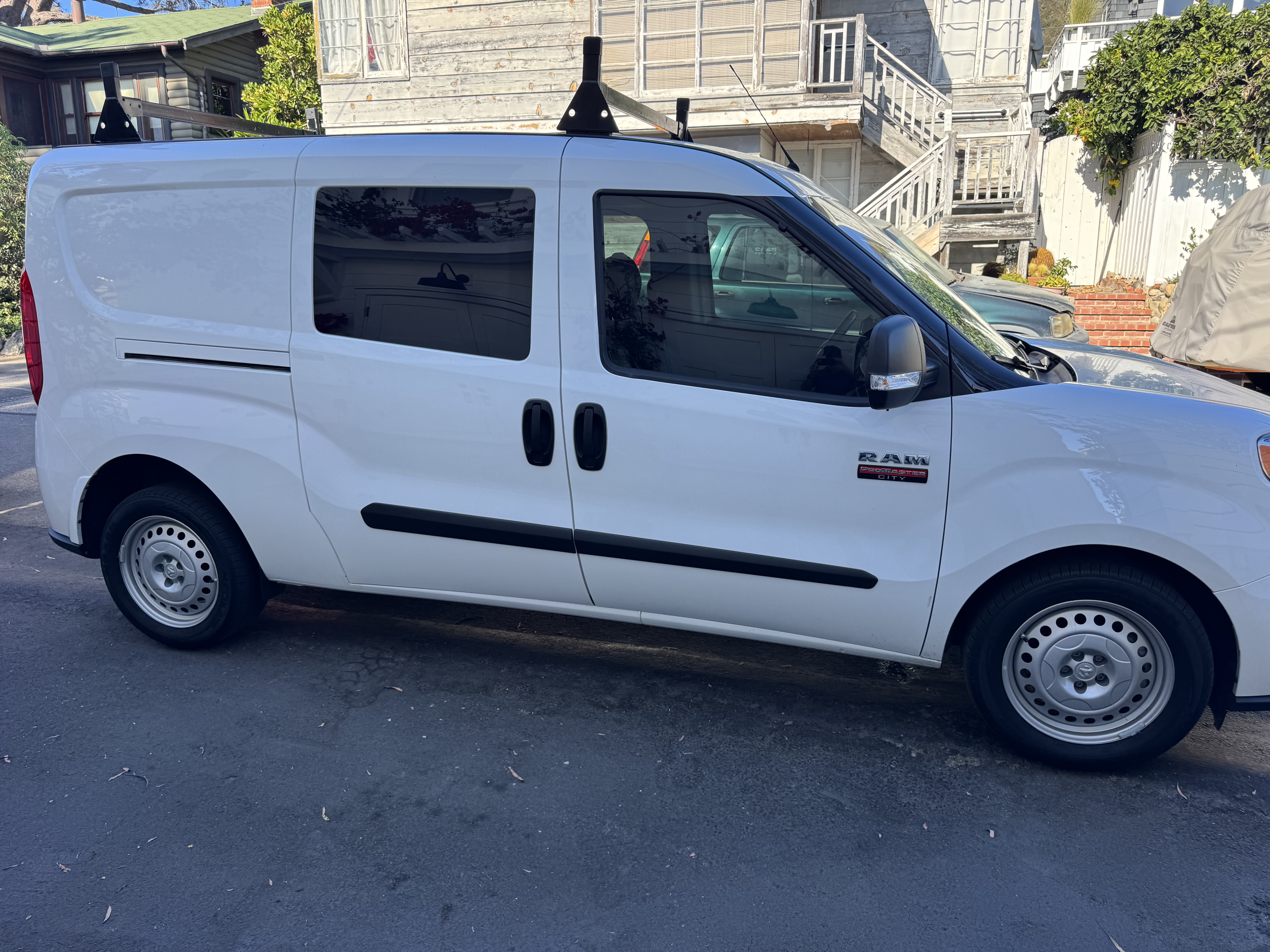 Used 2022 RAM ProMaster City Tradesman FWD image 6