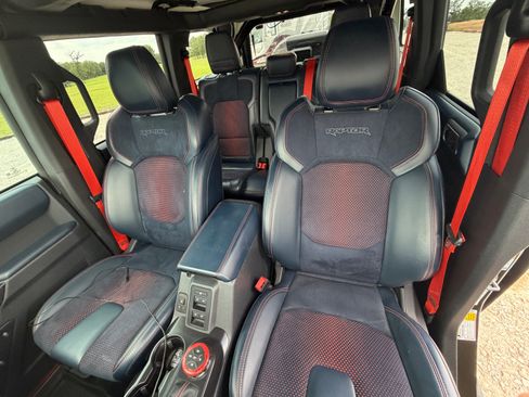 Used 2024 Ford Bronco Raptor AWD/4WD image 12