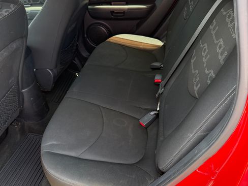 Used 2013 Kia Soul + w/ Audio Pkg FWD image 6