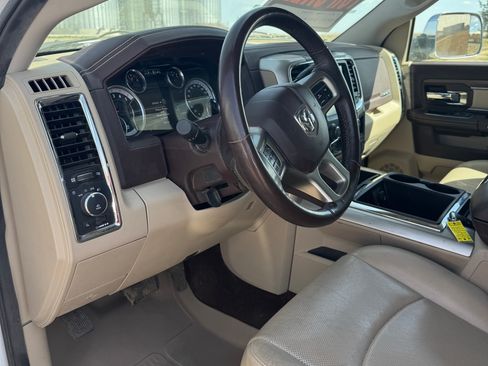 Used 2015 RAM 2500 Laramie AWD/4WD image 5