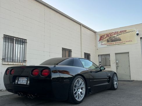 Used 2002 Chevrolet Corvette Z06 w/ Memory Pkg image 14