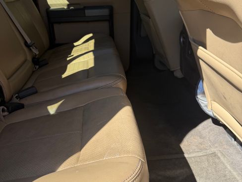 Used 2012 Ford F350 Lariat w/ Lariat Interior Pkg image 17