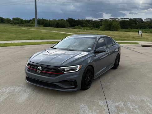 Used 2019 Volkswagen Jetta GLI FWD image 1