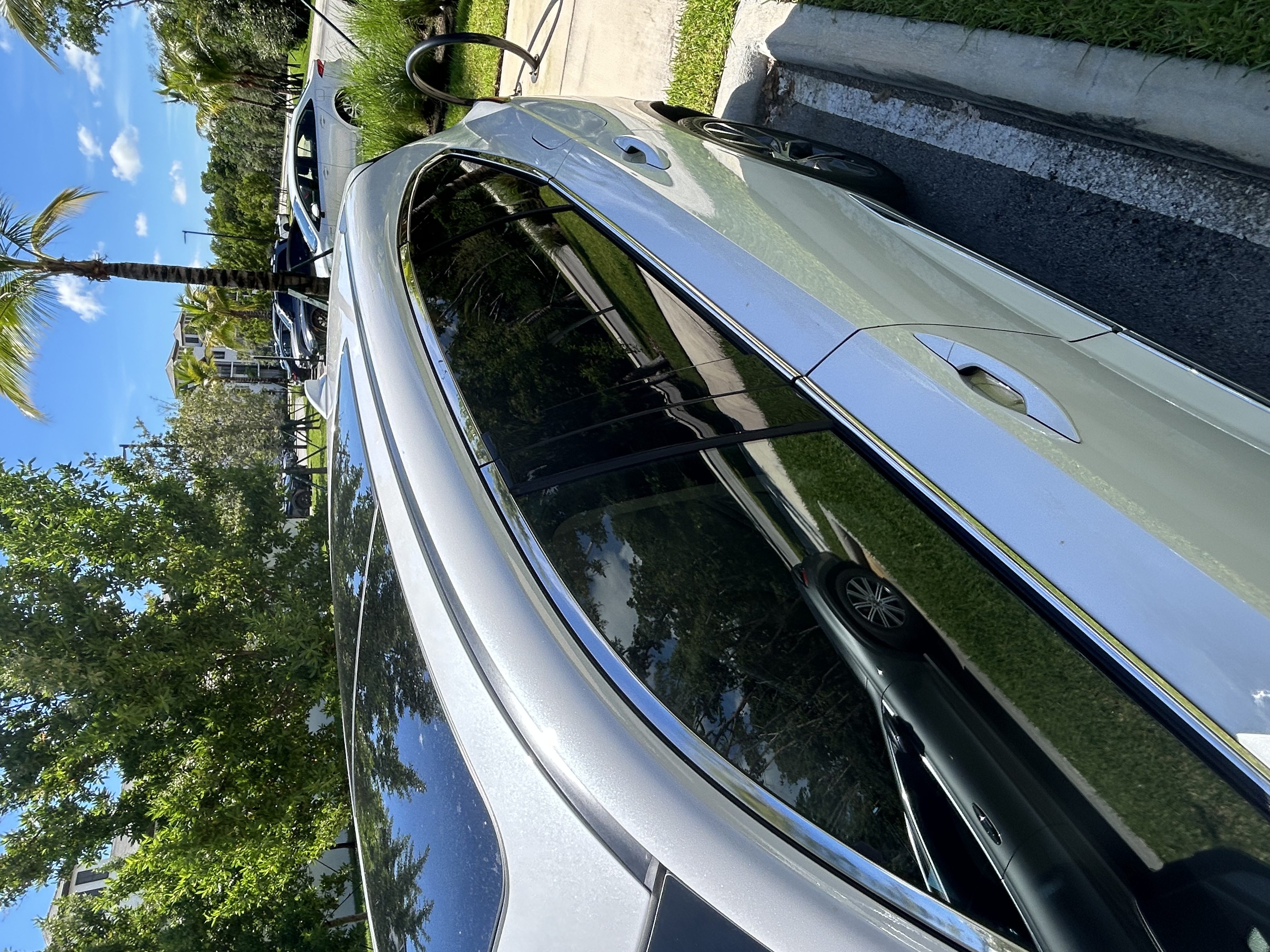 Used 2024 Acura MDX w/ Technology Package FWD image 5