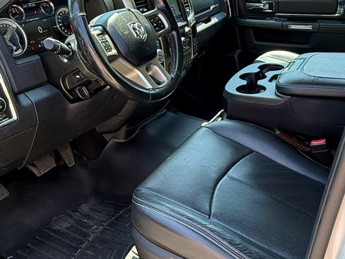 Used 2018 RAM 1500 Laramie AWD/4WD image 21