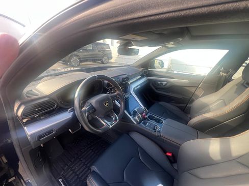 Used 2023 Lamborghini Urus S image 16