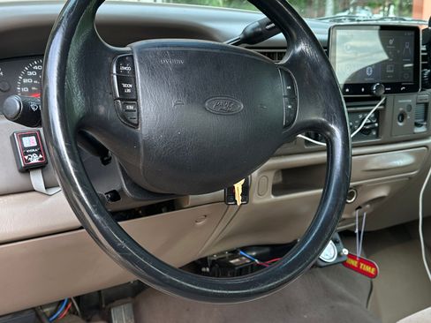 Used 2002 Ford F250 4x4 SuperCab Super Duty image 4