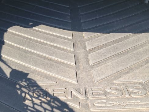 Used 2015 Hyundai Genesis 3.8 image 22