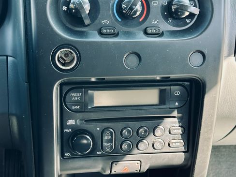 Used 2004 Nissan Xterra XE image 9