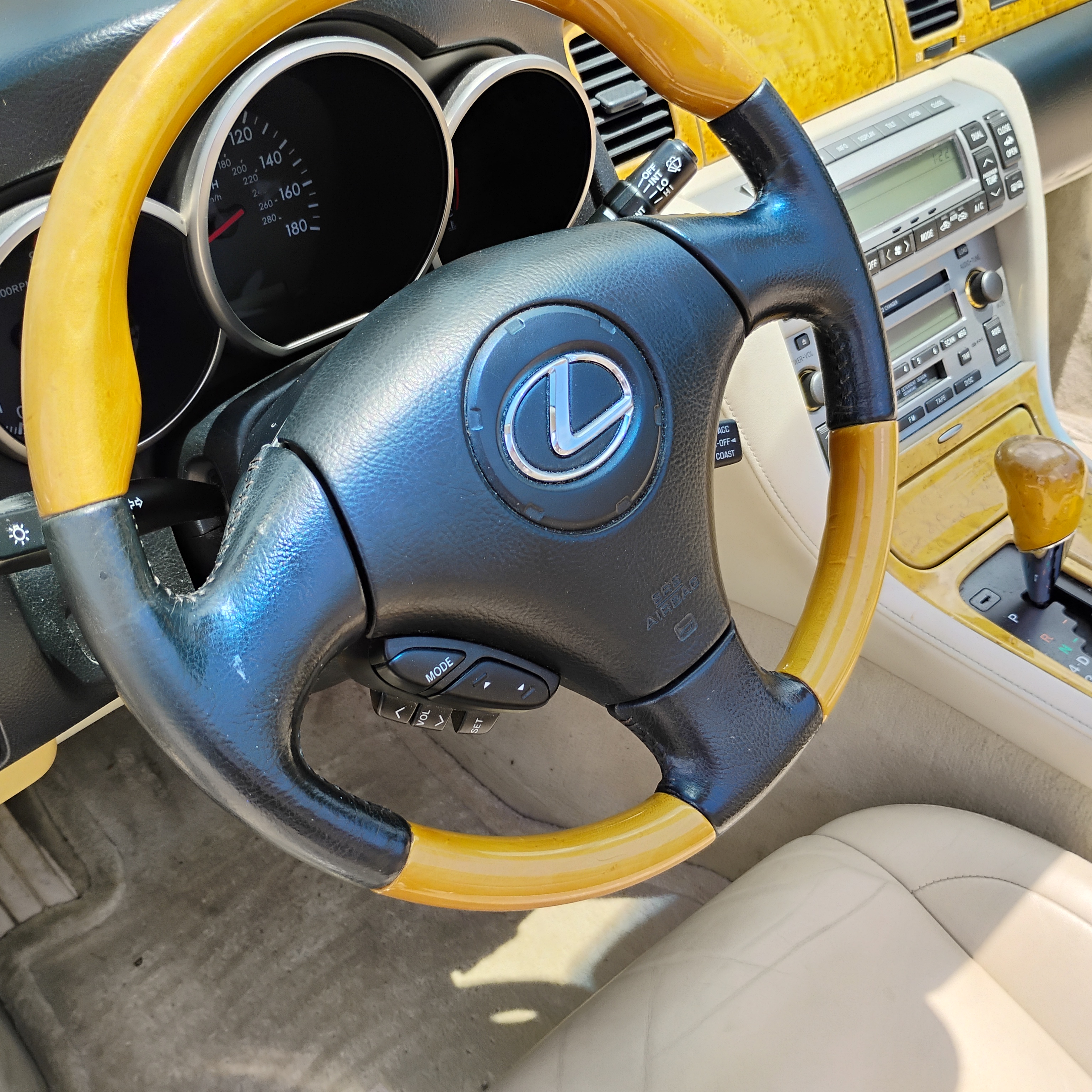 Used 2003 Lexus SC 430 Convertible RWD image 13