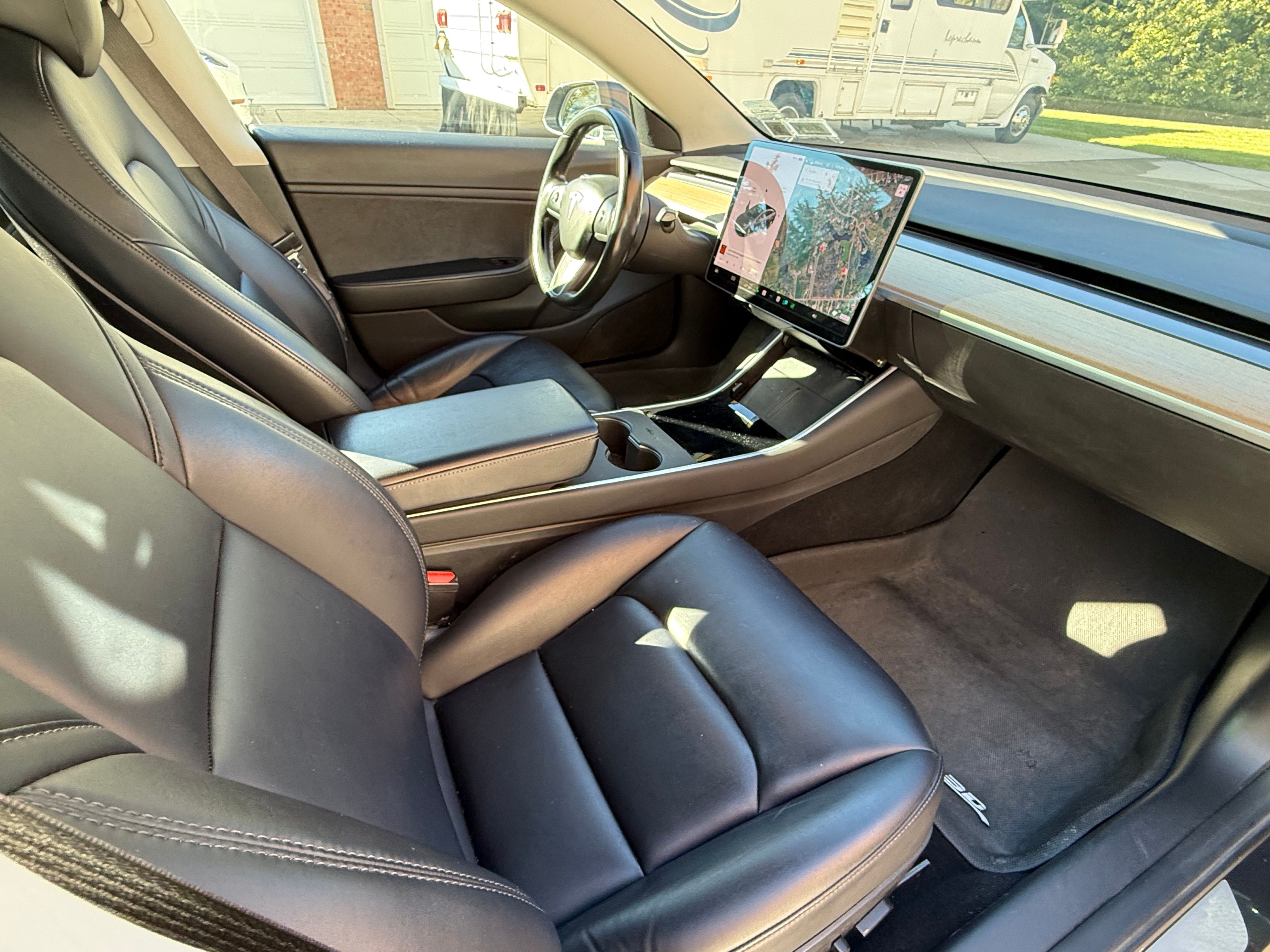 Used 2018 Tesla Model 3 Long Range AWD/4WD image 13