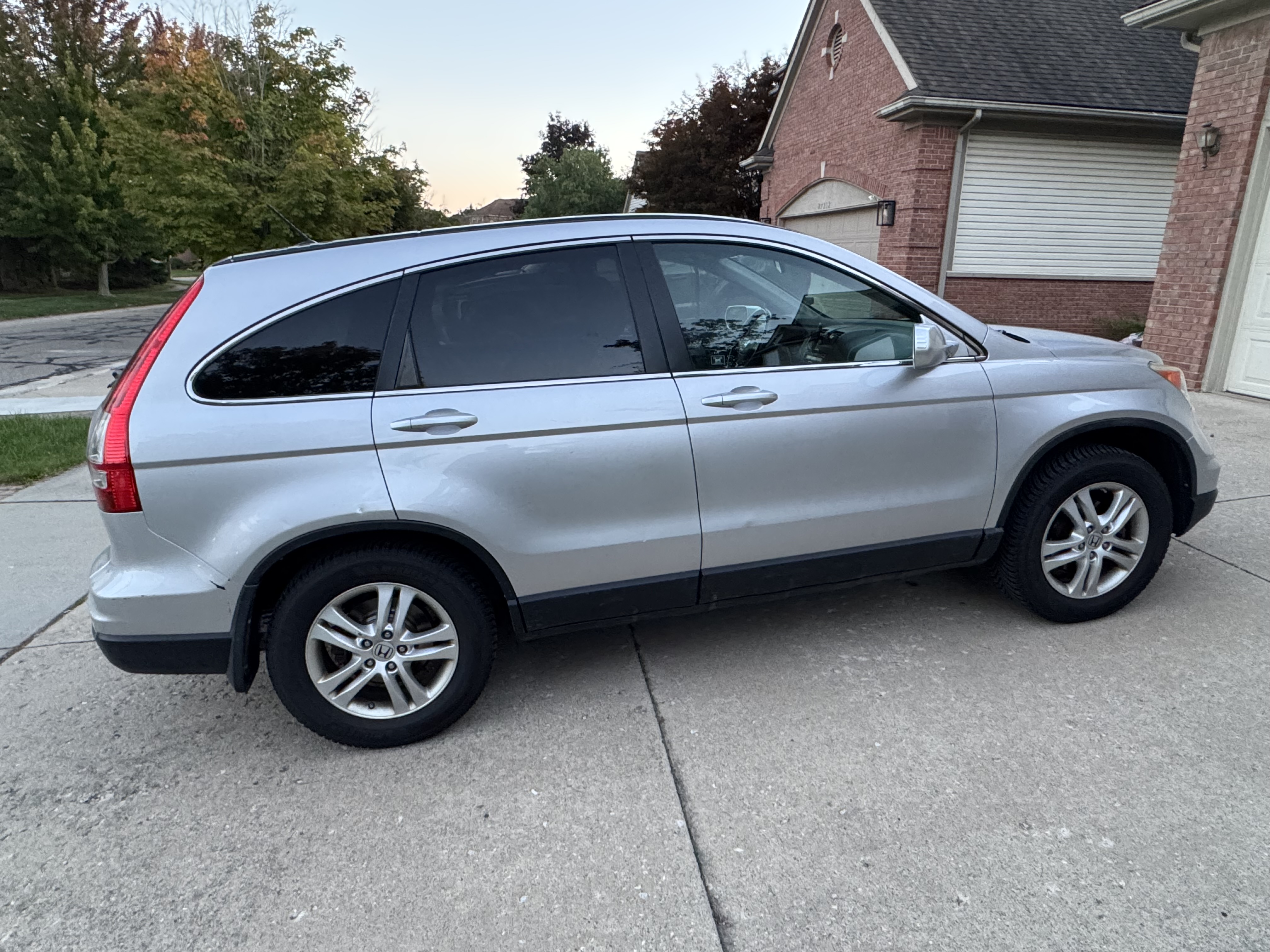 Used 2011 Honda CR-V EX-L image 15