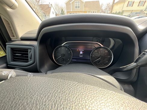 Used 2021 Nissan Titan S w/ S Utility Package image 9