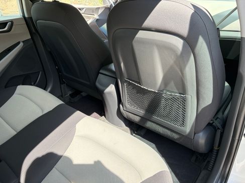 Used 2017 Hyundai Ioniq Blue FWD image 17