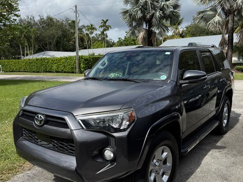 Used 2020 Toyota 4Runner SR5 Premium image 11