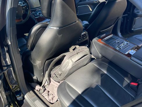 Used 2020 Lincoln Continental Reserve w/ Rear Seat Amenities Package image 13