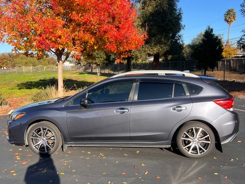 Used 2017 Subaru Impreza 2.0i Limited image 1