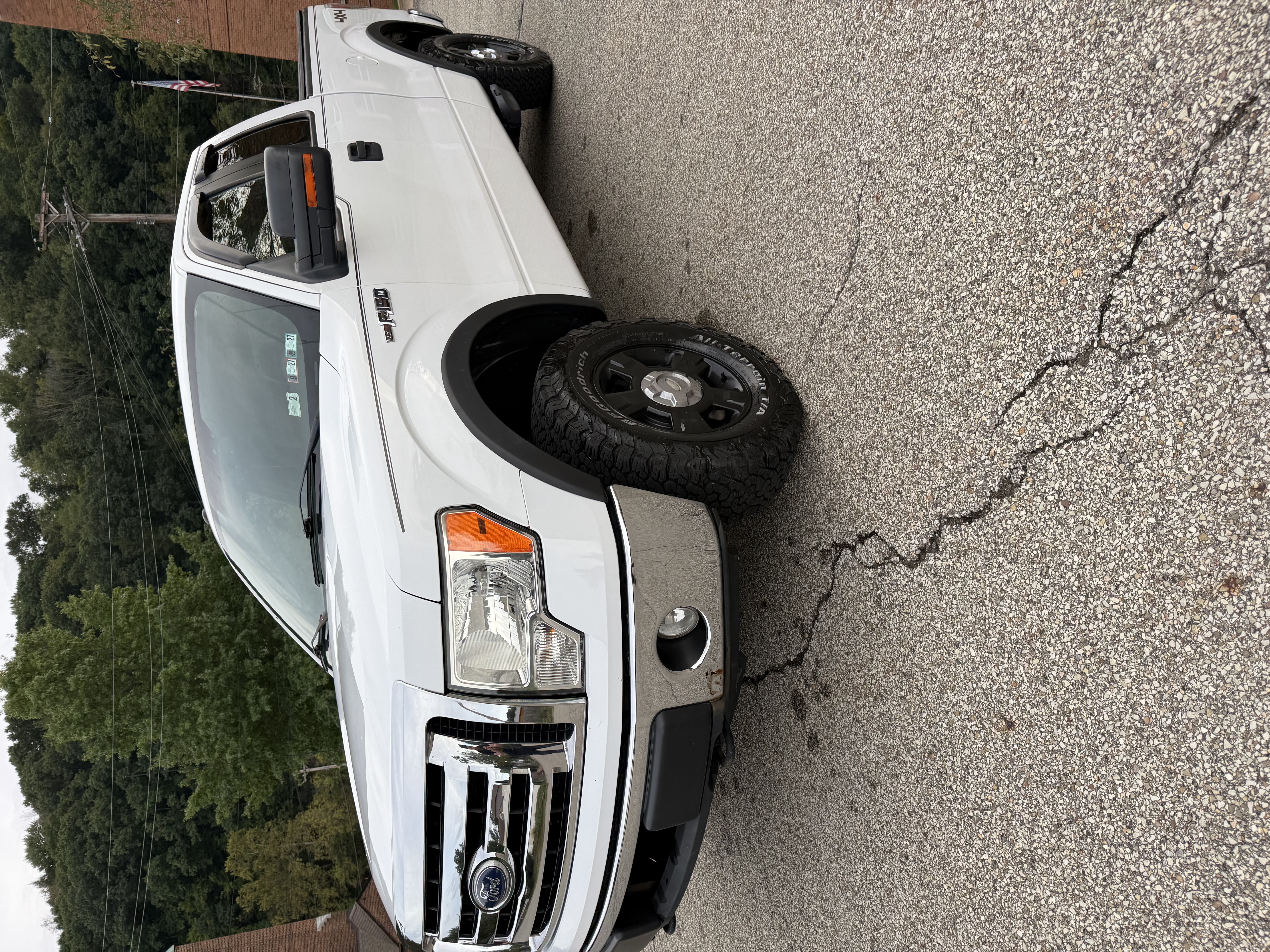 Used 2010 Ford F150 XLT AWD/4WD image 2