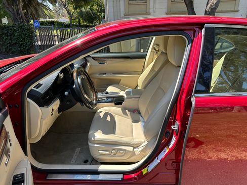 Used 2015 Lexus ES 350 w/ Premium Package FWD image 10