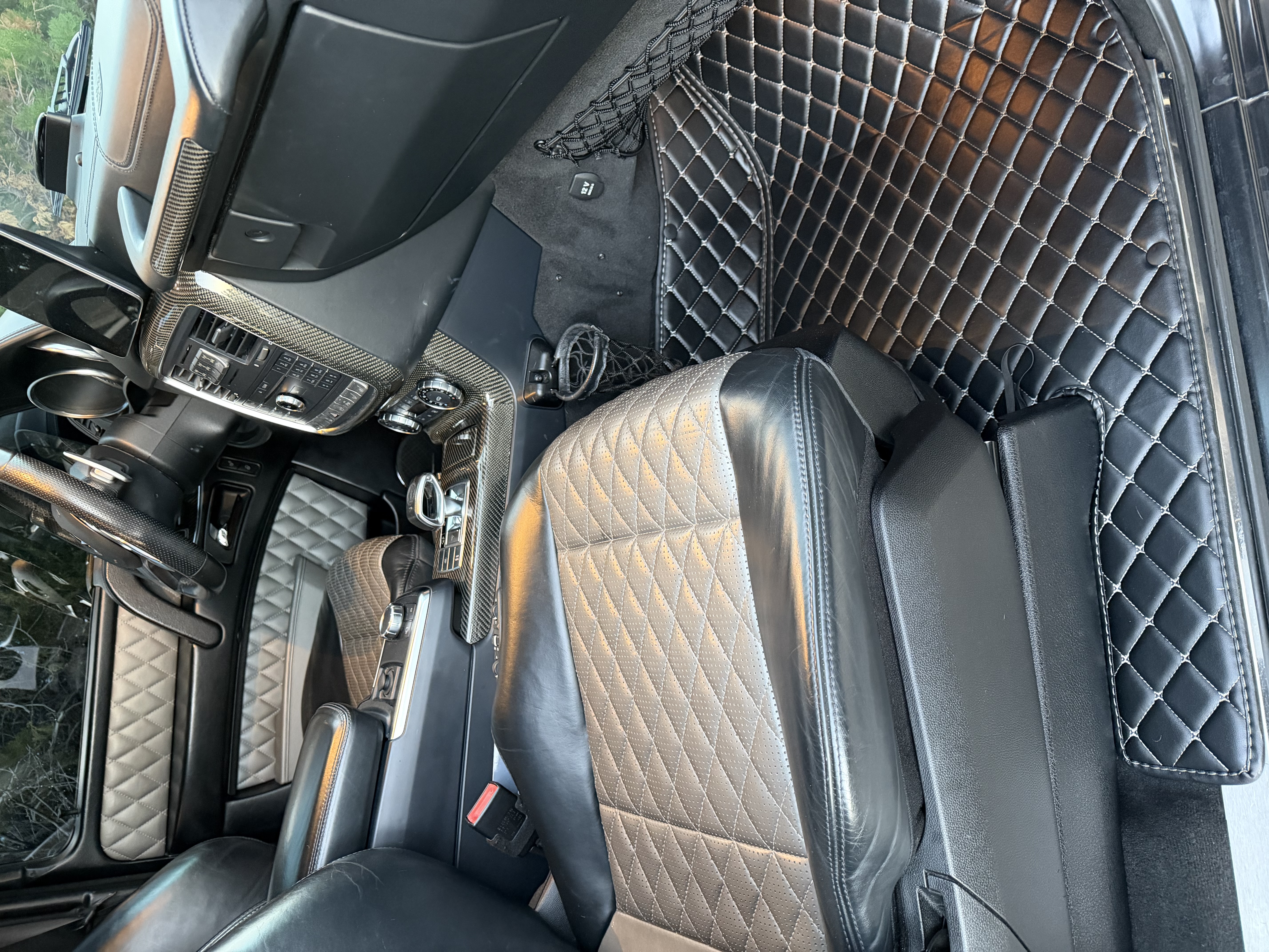 Used 2017 Mercedes-Benz G 63 AMG 4MATIC image 4