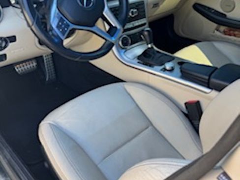 Used 2013 Mercedes-Benz SLK 250 image 13