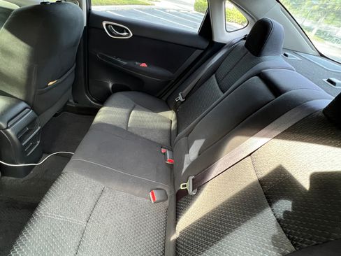 Used 2015 Nissan Sentra SR image 10
