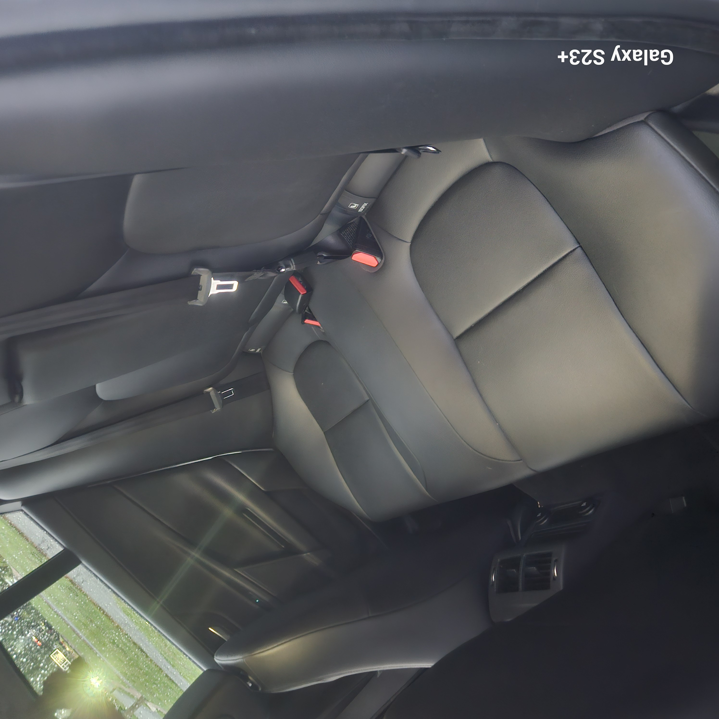 Used 2018 Jaguar XE RWD image 16