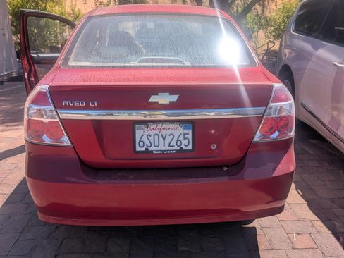 Used 2011 Chevrolet Aveo LT image 1